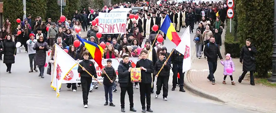 Marșul pentru Viață a reunit comunitatea din Comănești într-un puternic mesaj de solidaritate