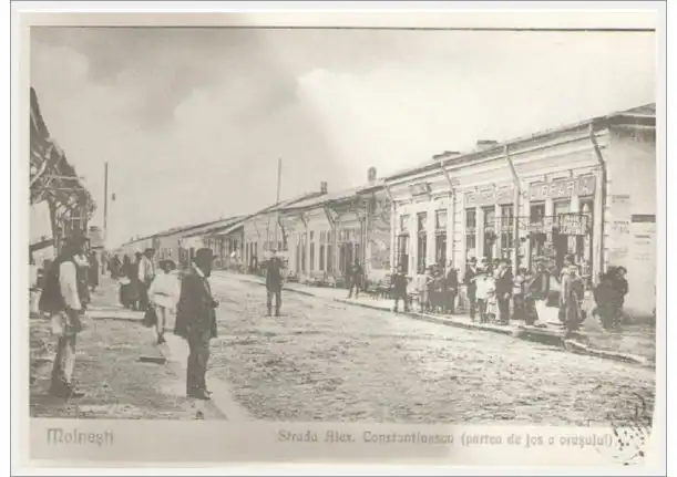 Moinești, Strada Centrală (Alex Constantinescu), începutul anilor 1900.